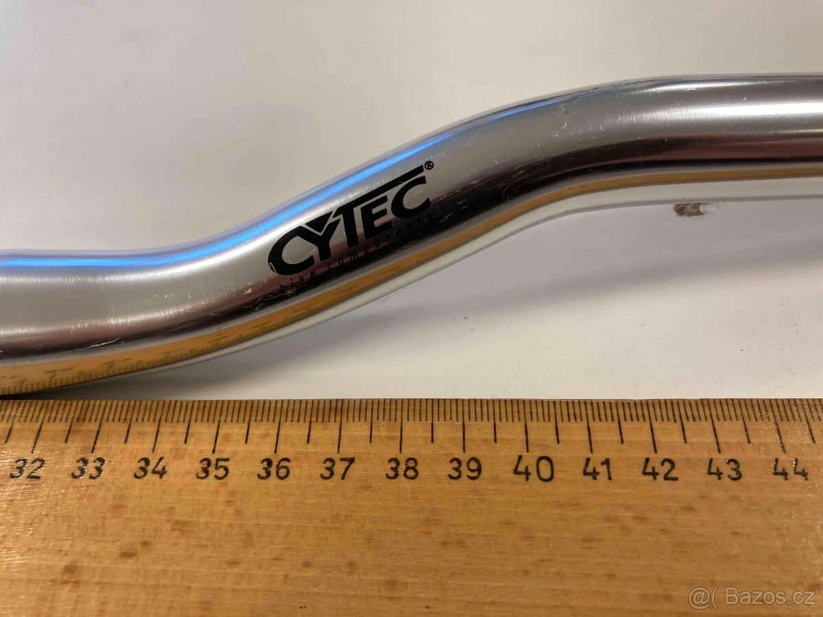 Řídítka představce 8