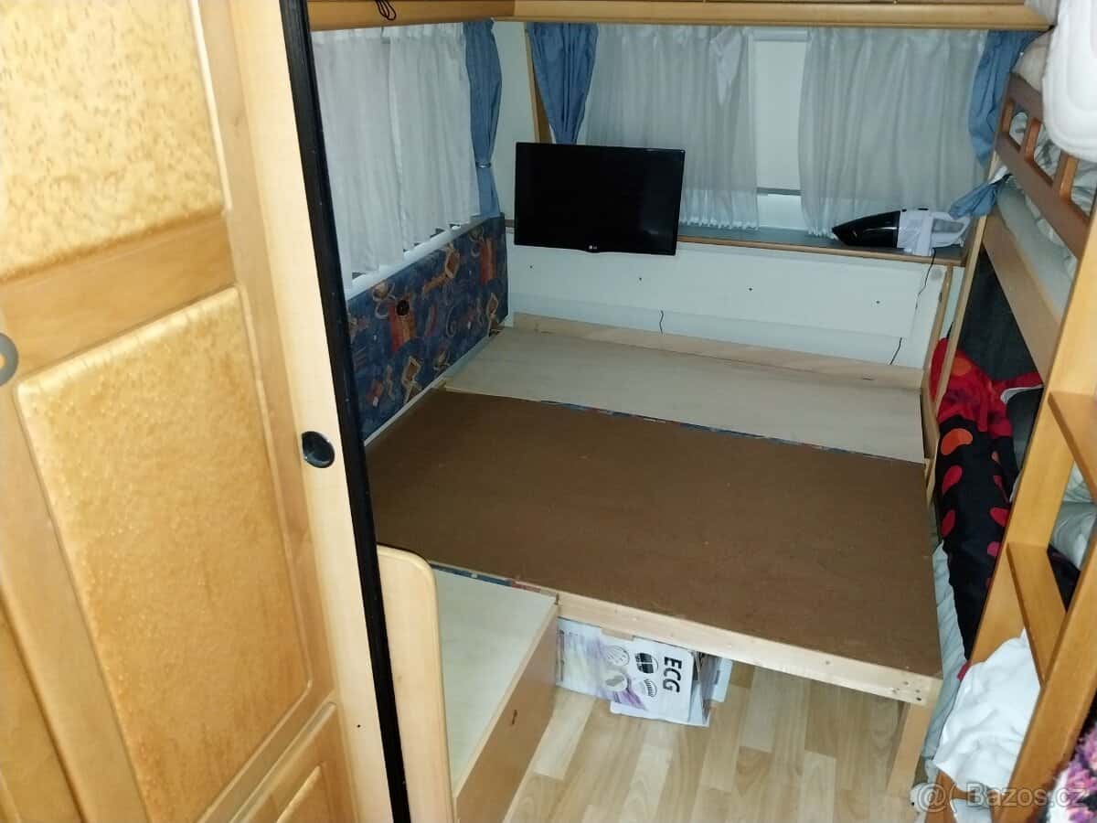 PRODÁM karavan 4
