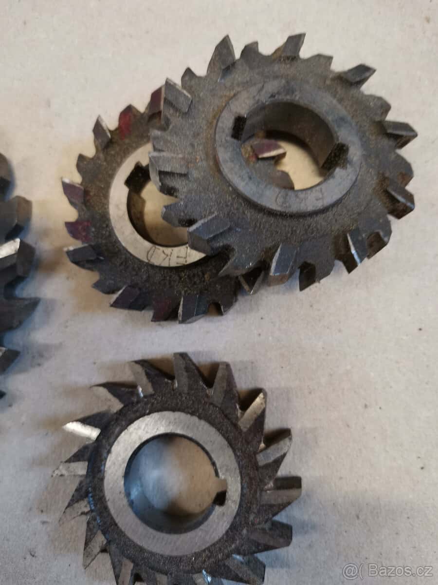 Fréza drážkovací 4