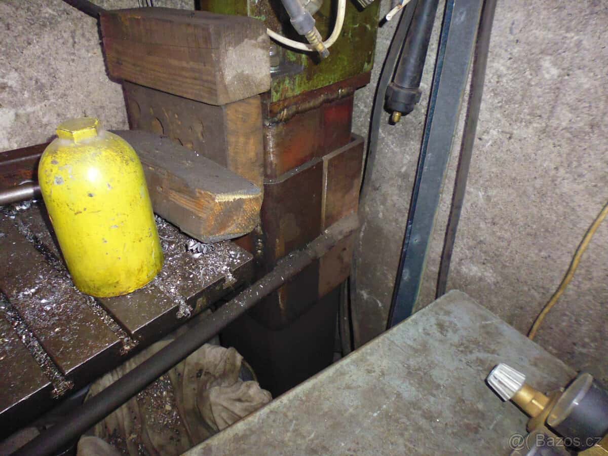 sloupová vrtačka 2