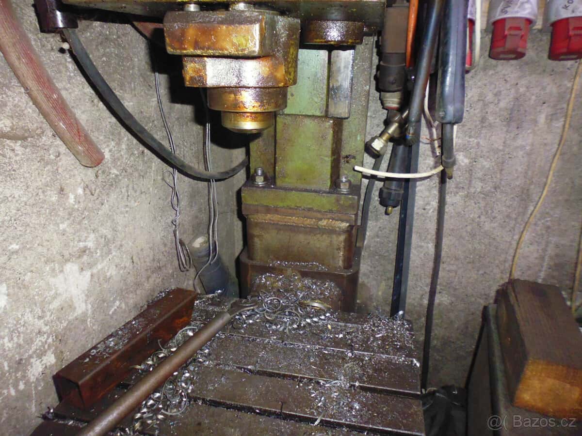 sloupová vrtačka 7