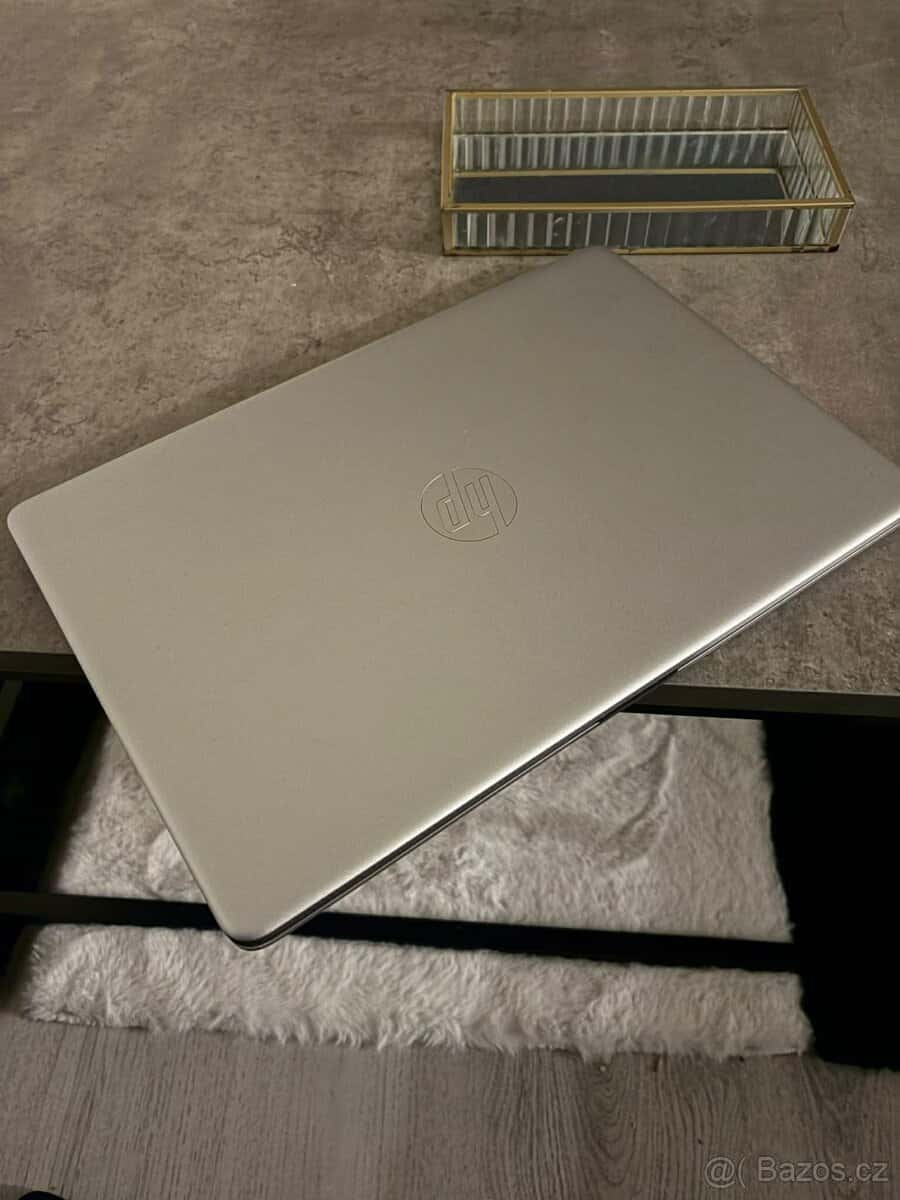 Prodám notebook Top stav. 3