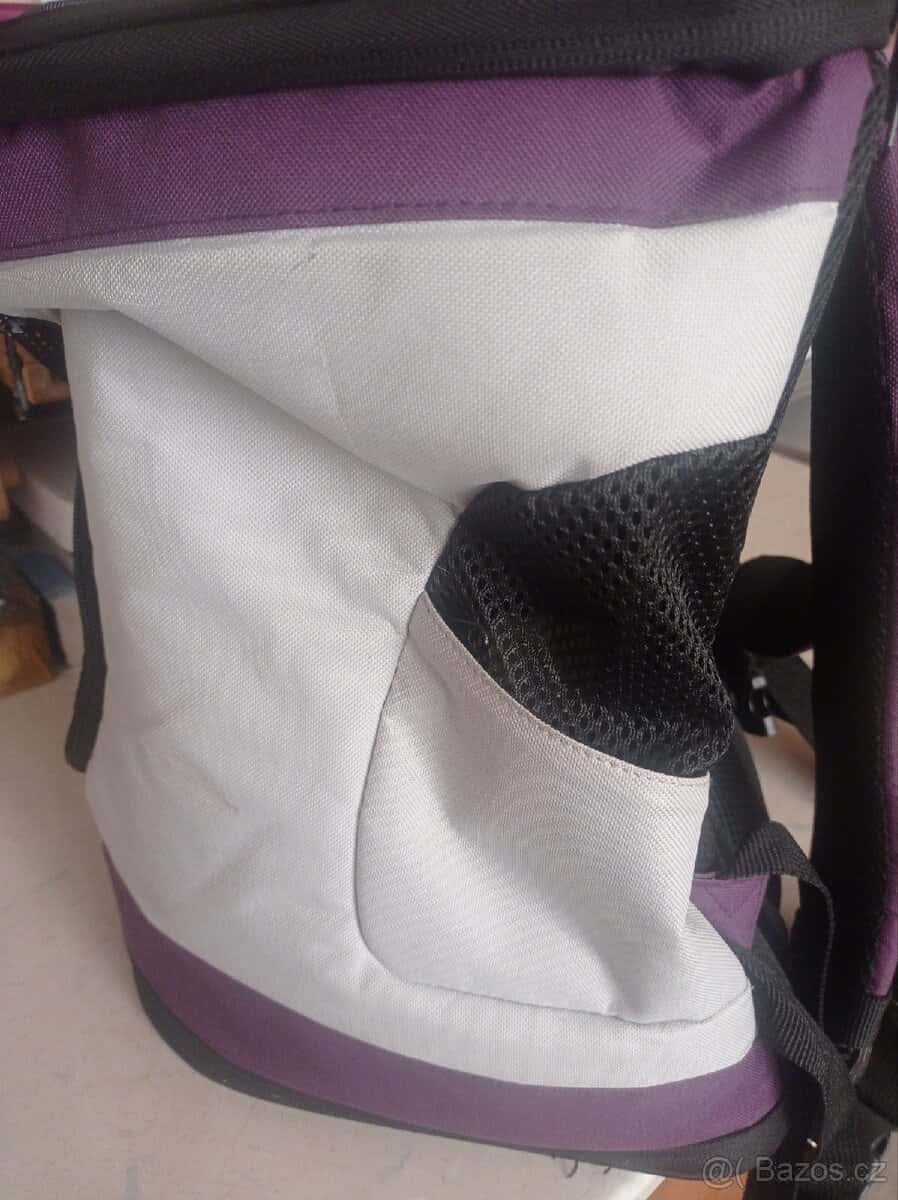Batoh na psa 4