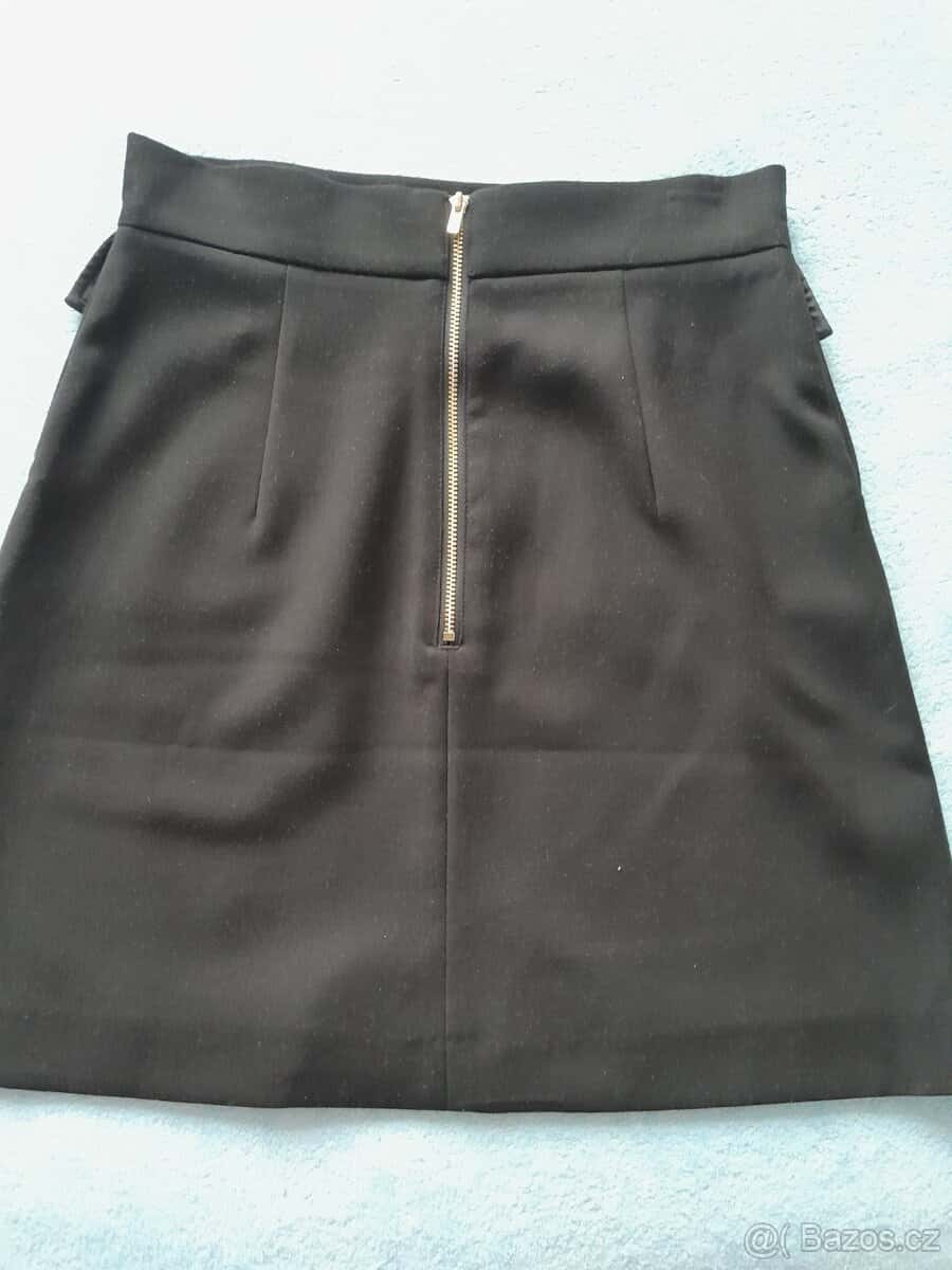 Černá sukně 2