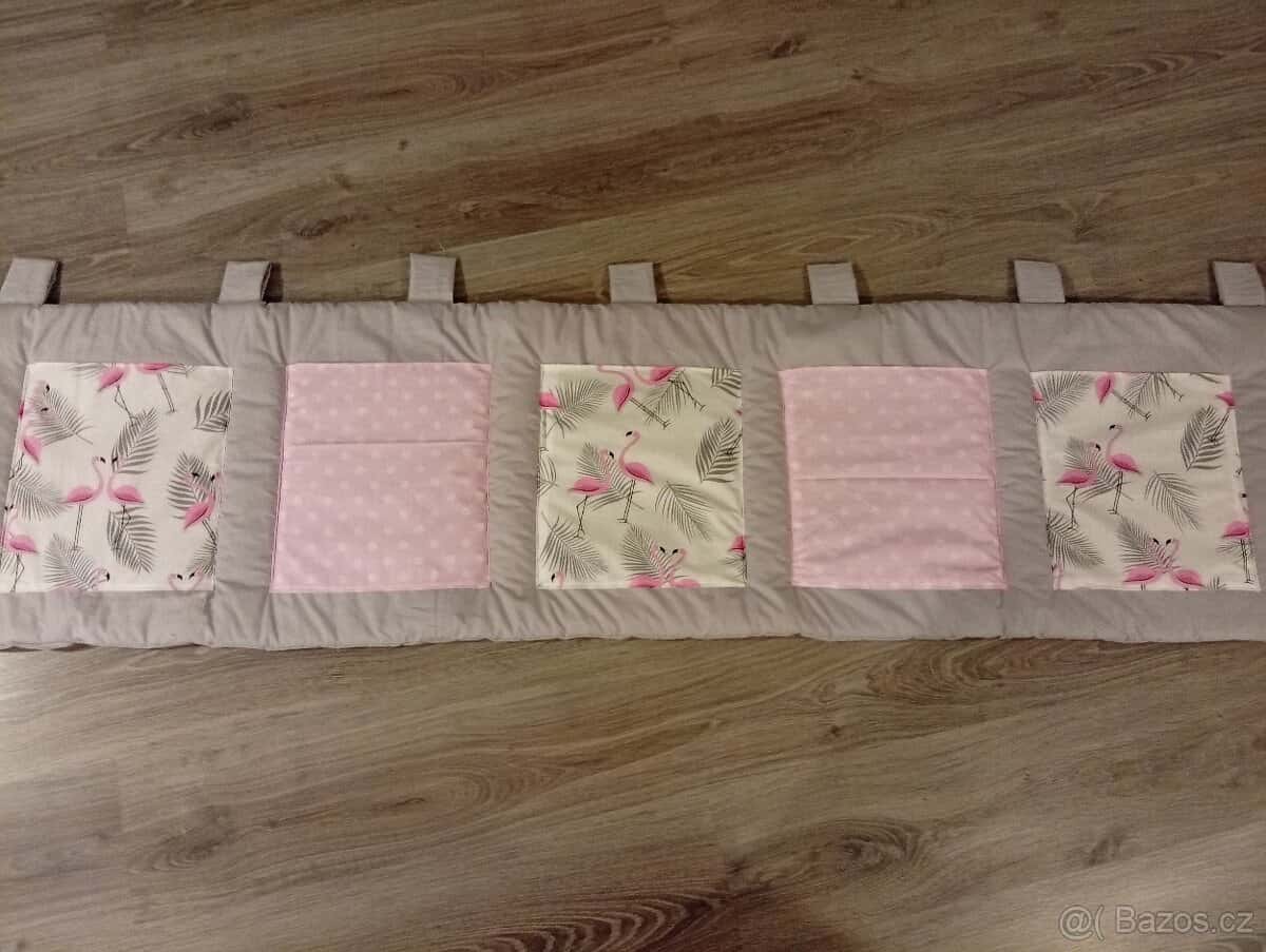 Kapsář za postel 1