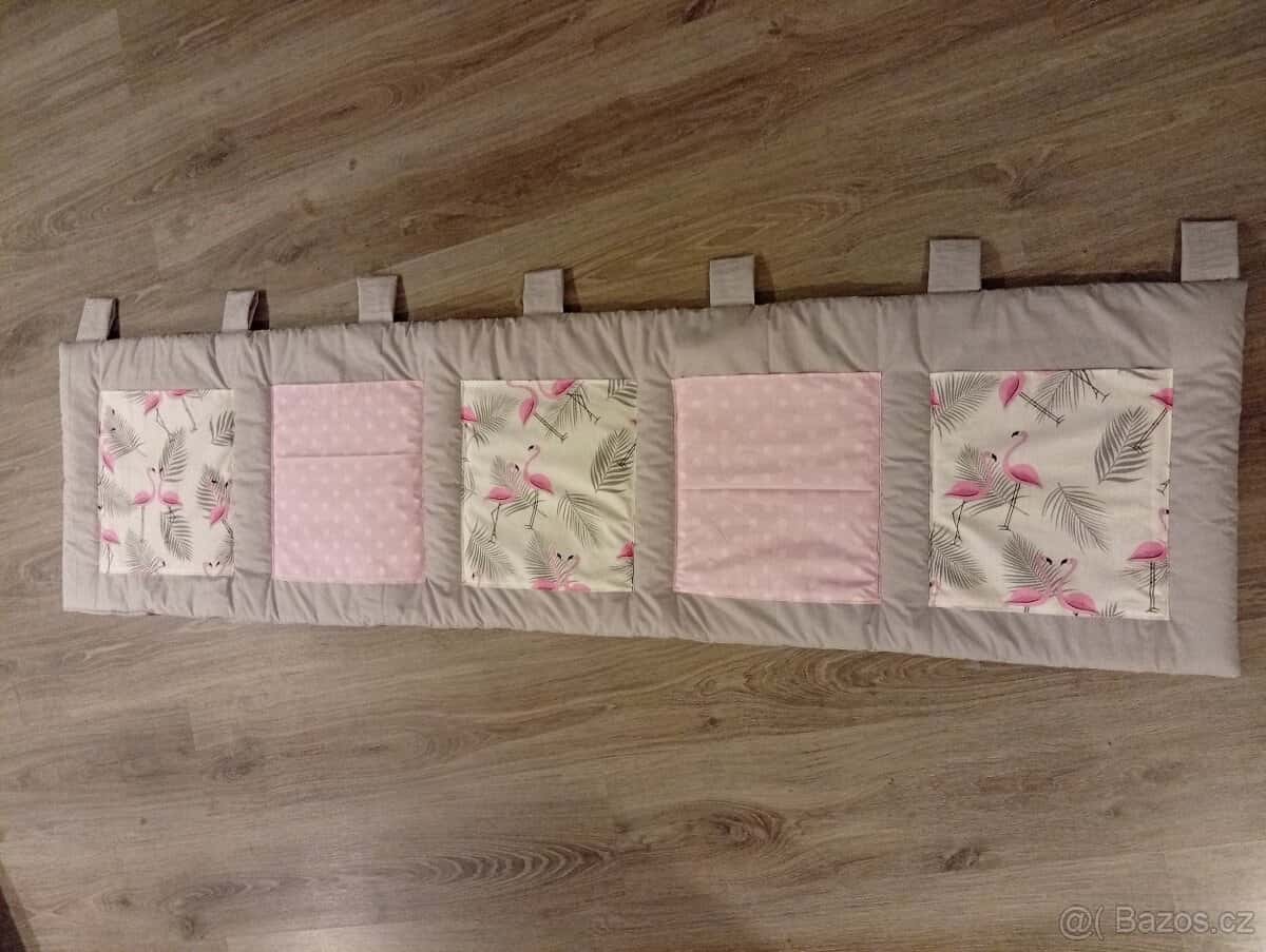 Kapsář za postel 2