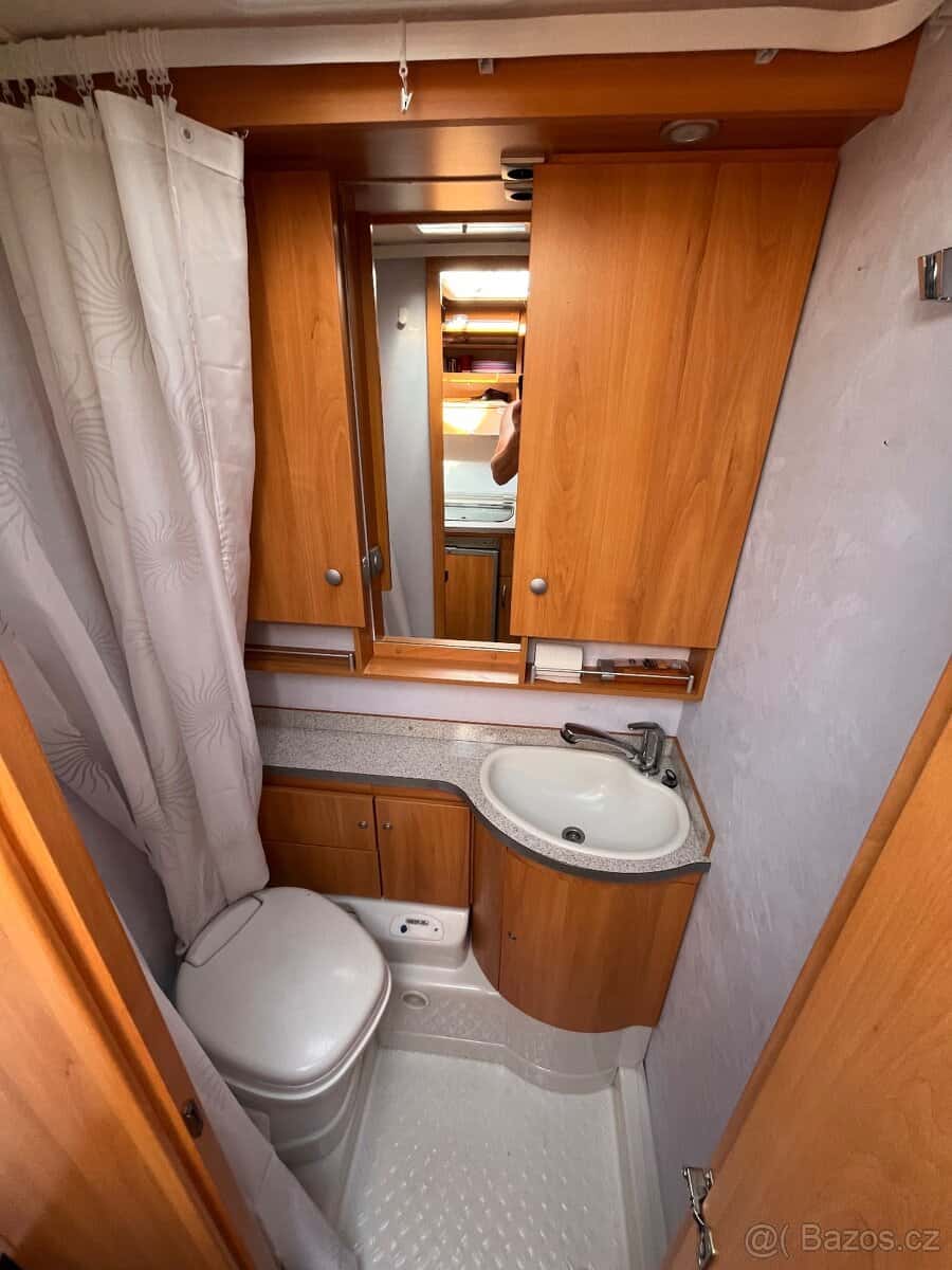 Karavan WILK 490EU 11