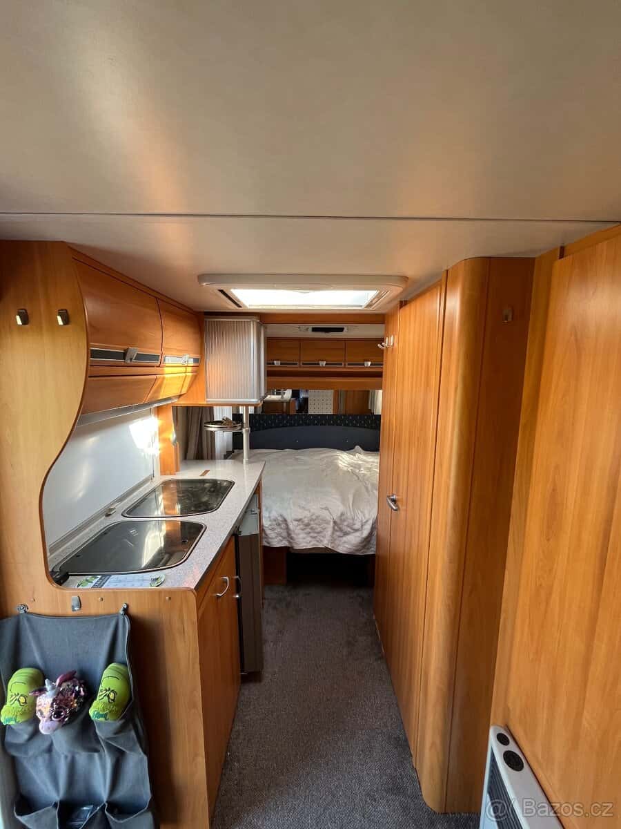 Karavan WILK 490EU 16