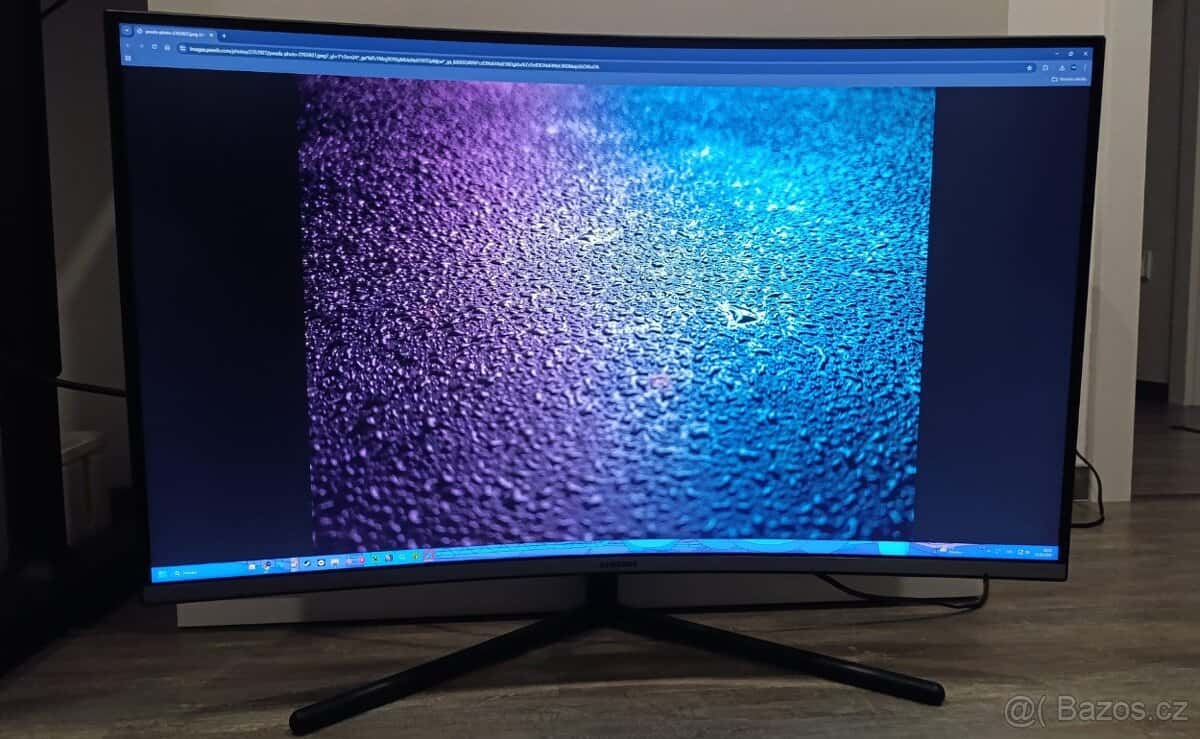 Samsung 32 " ViewFinity 1