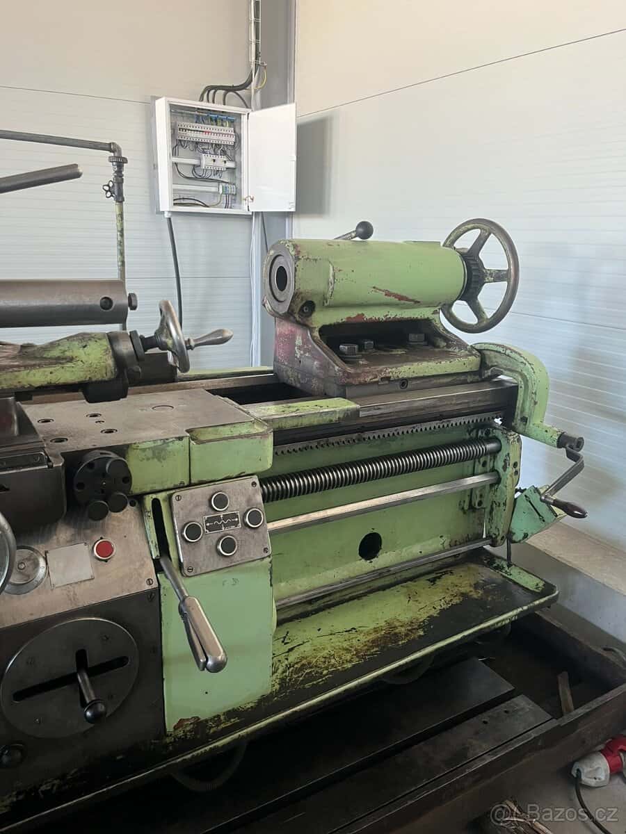 Soustruh SU63A /2000 4