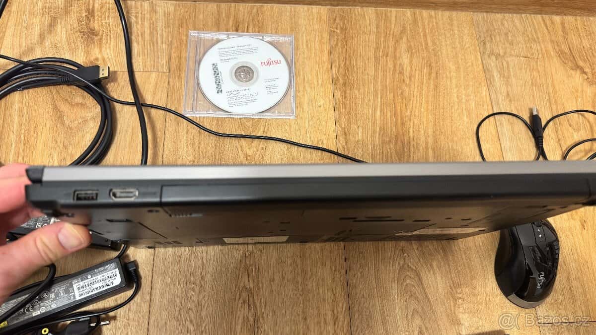 FUJITSU LIFEBOOK E756 7