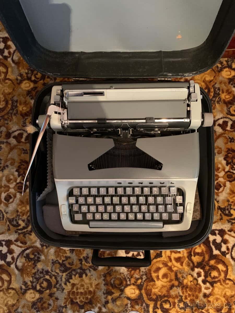 Psací stroj Consul 1