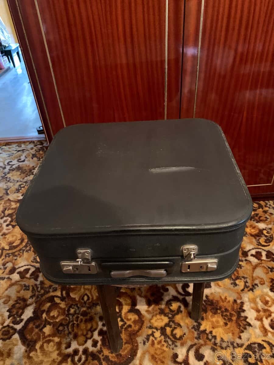 Psací stroj Consul 3