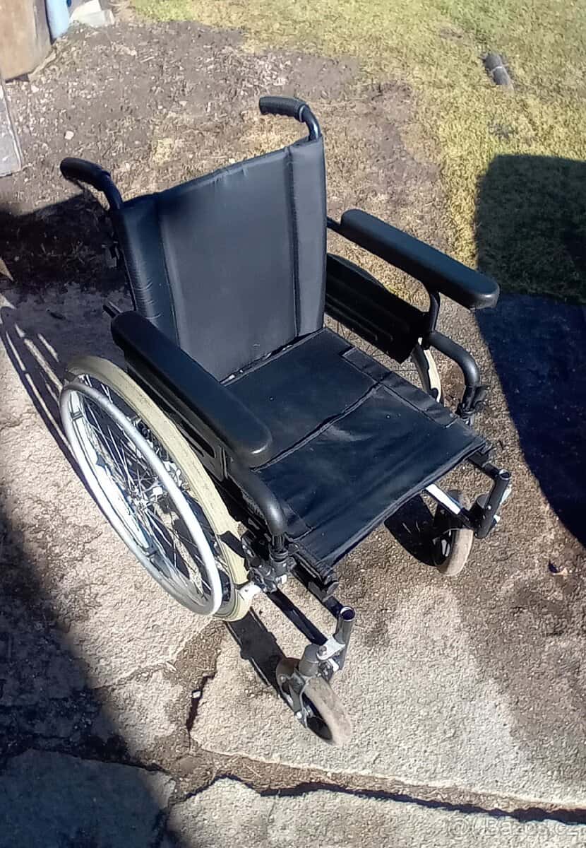 Invalidní vozík 1