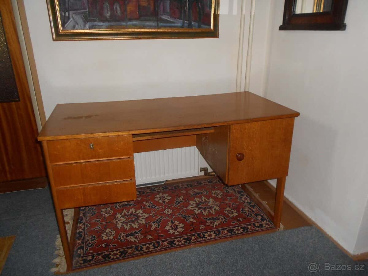 Psací stůl 3