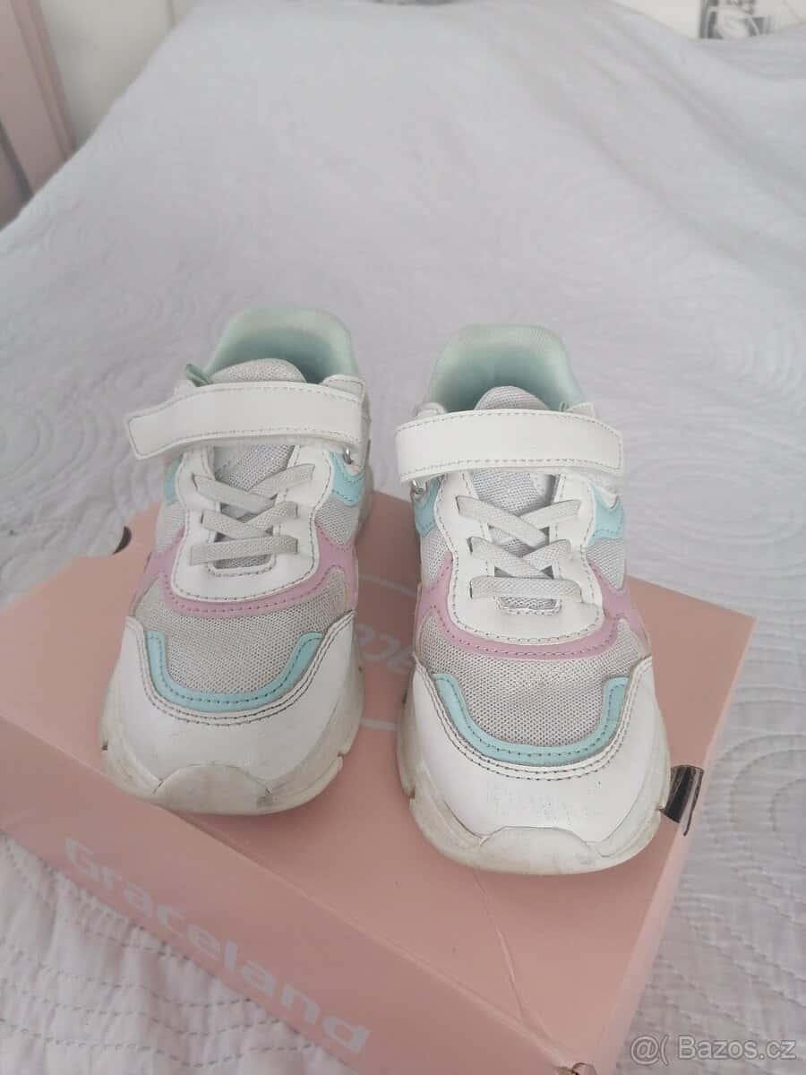 Dívčí tenisky 2