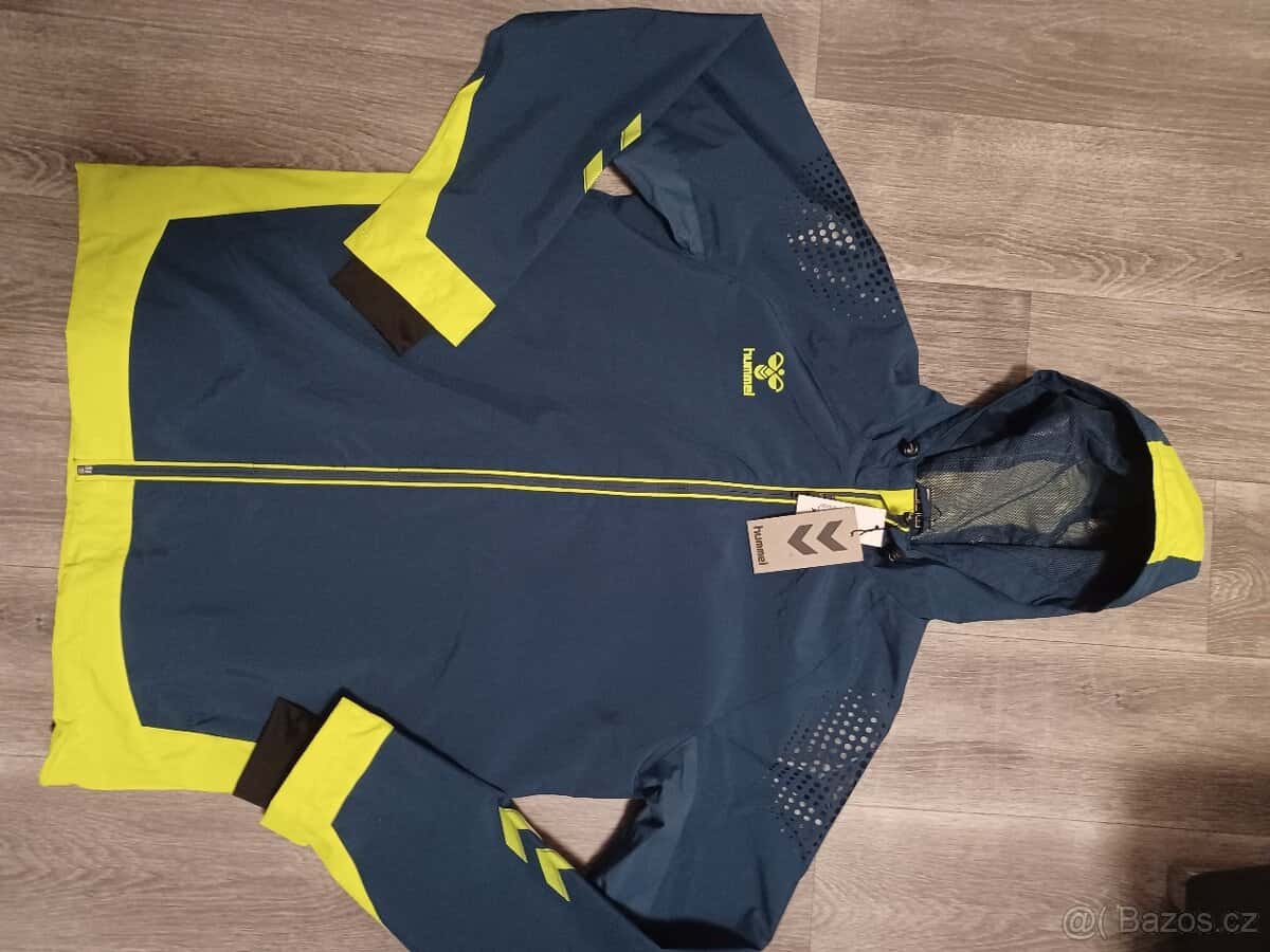 Nová bunda Hummel 3
