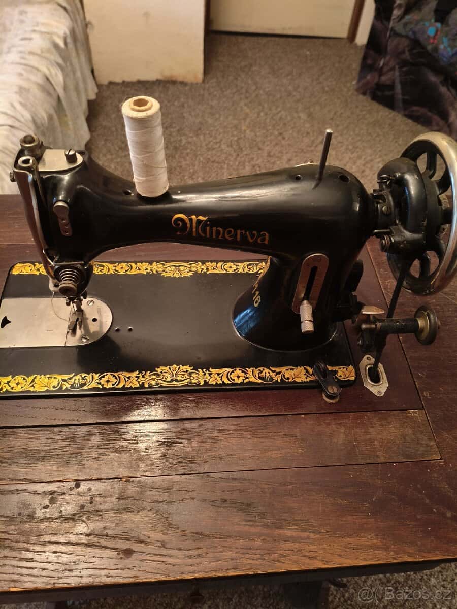 Šicí stroj Minerva 3