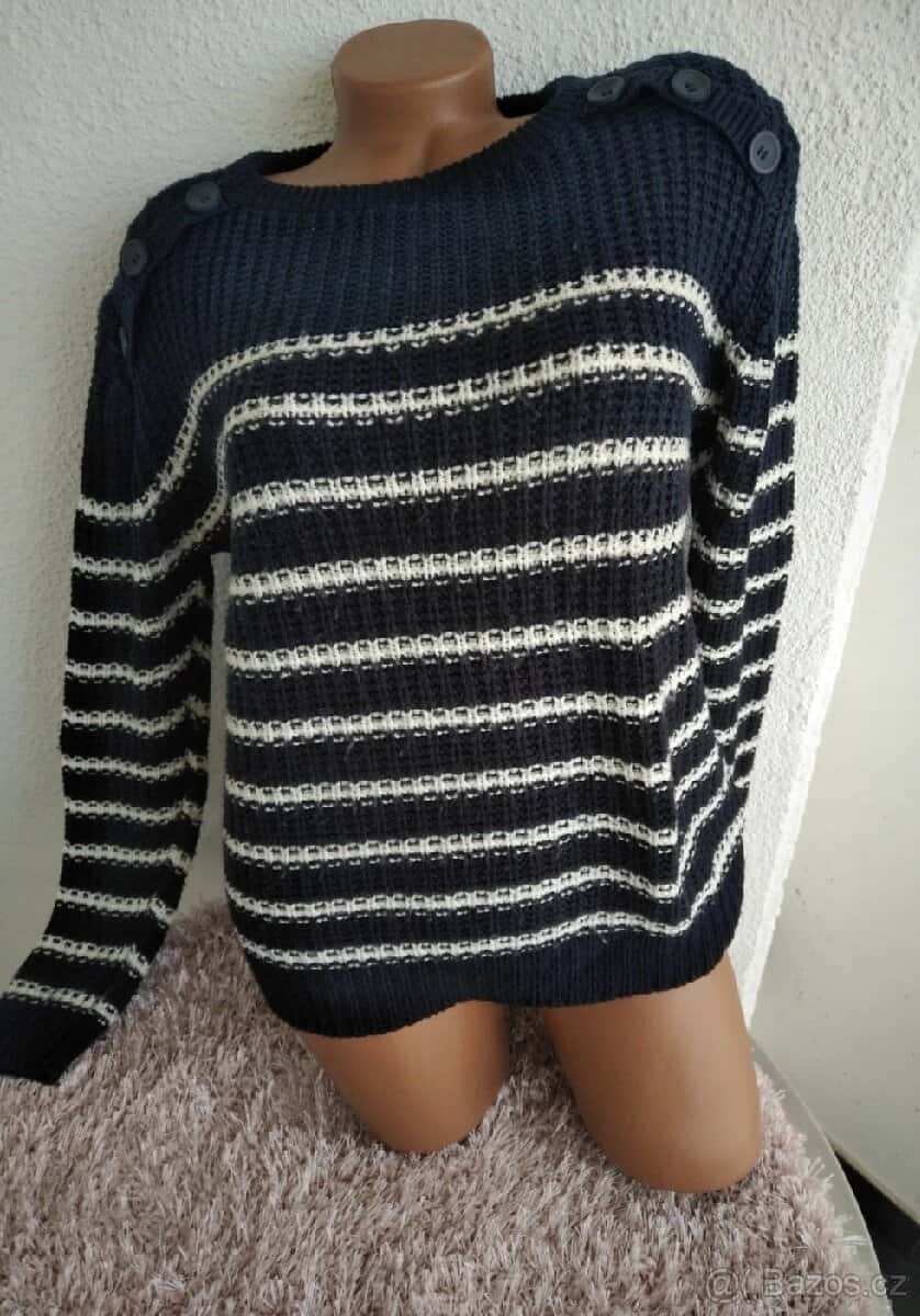 Svetr 1