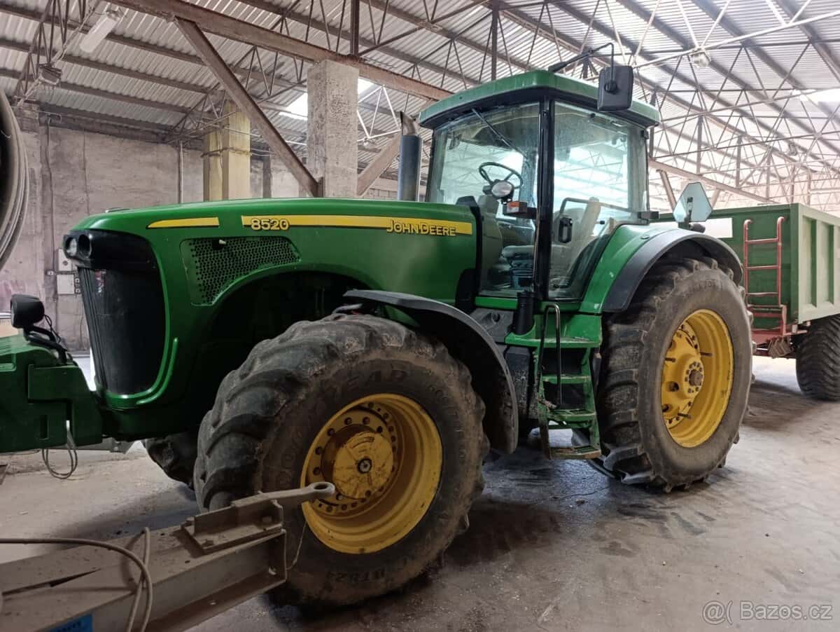 John Deere 8520 1