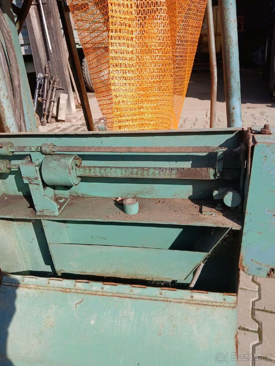 Prodám pytlovací váha 4