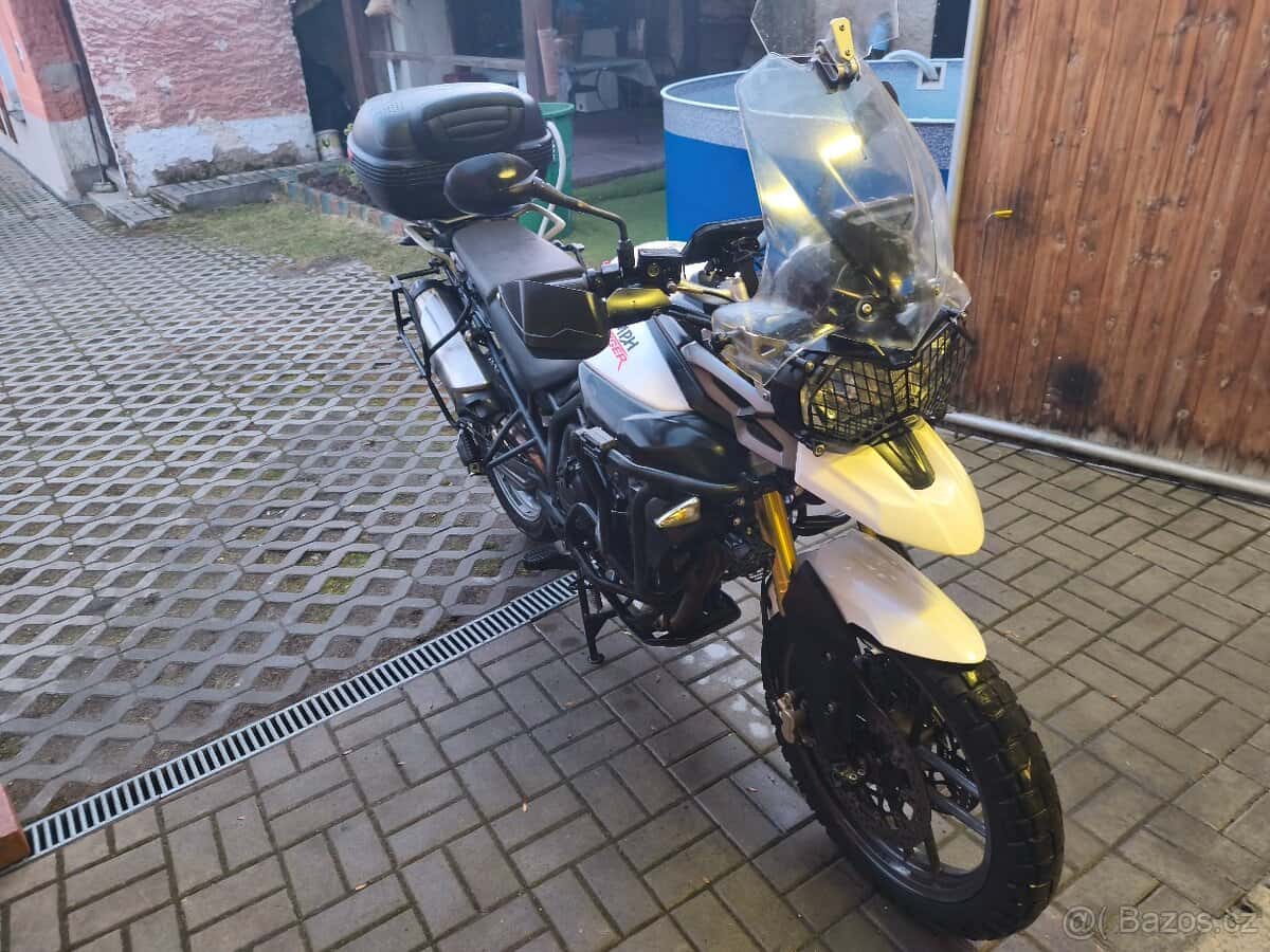 Triumph Tiger 800 5