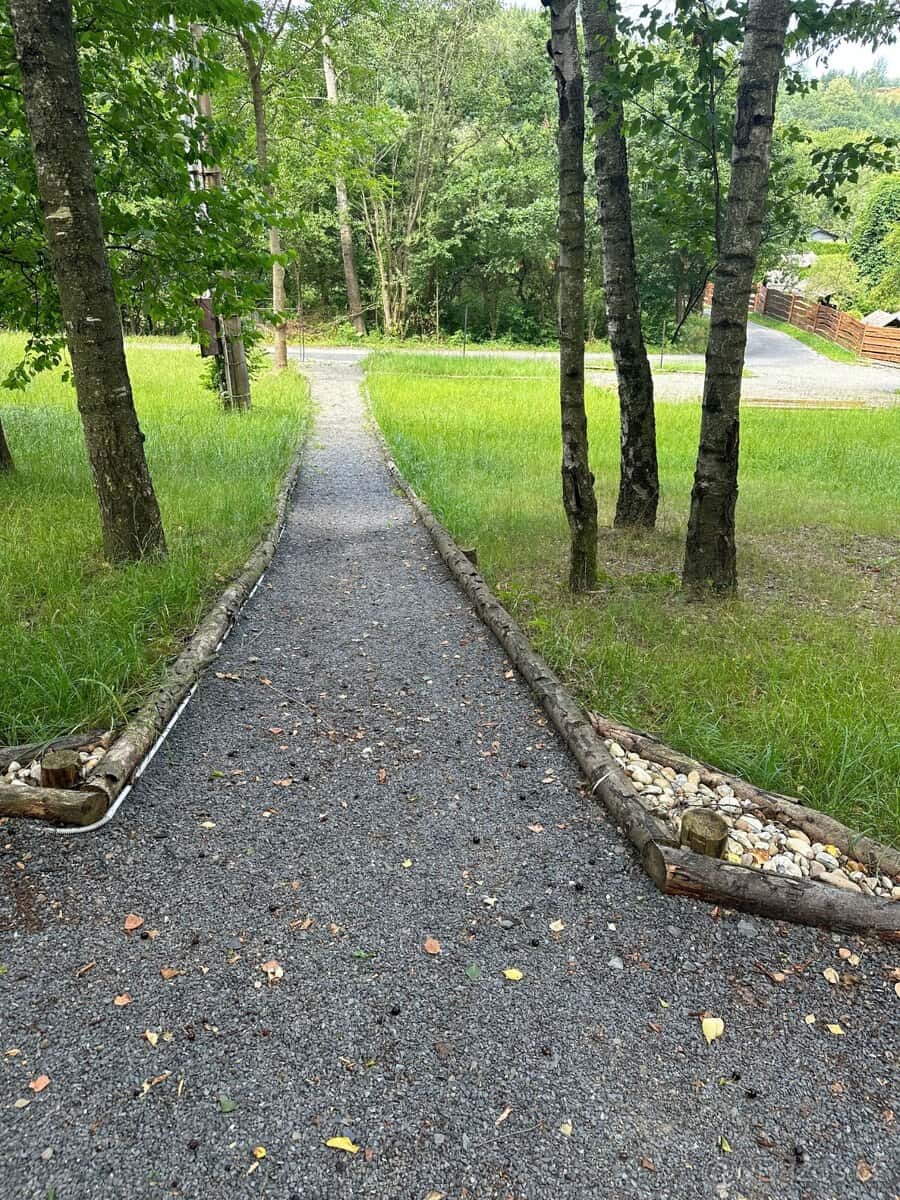 Prodej chaty u lesa 9