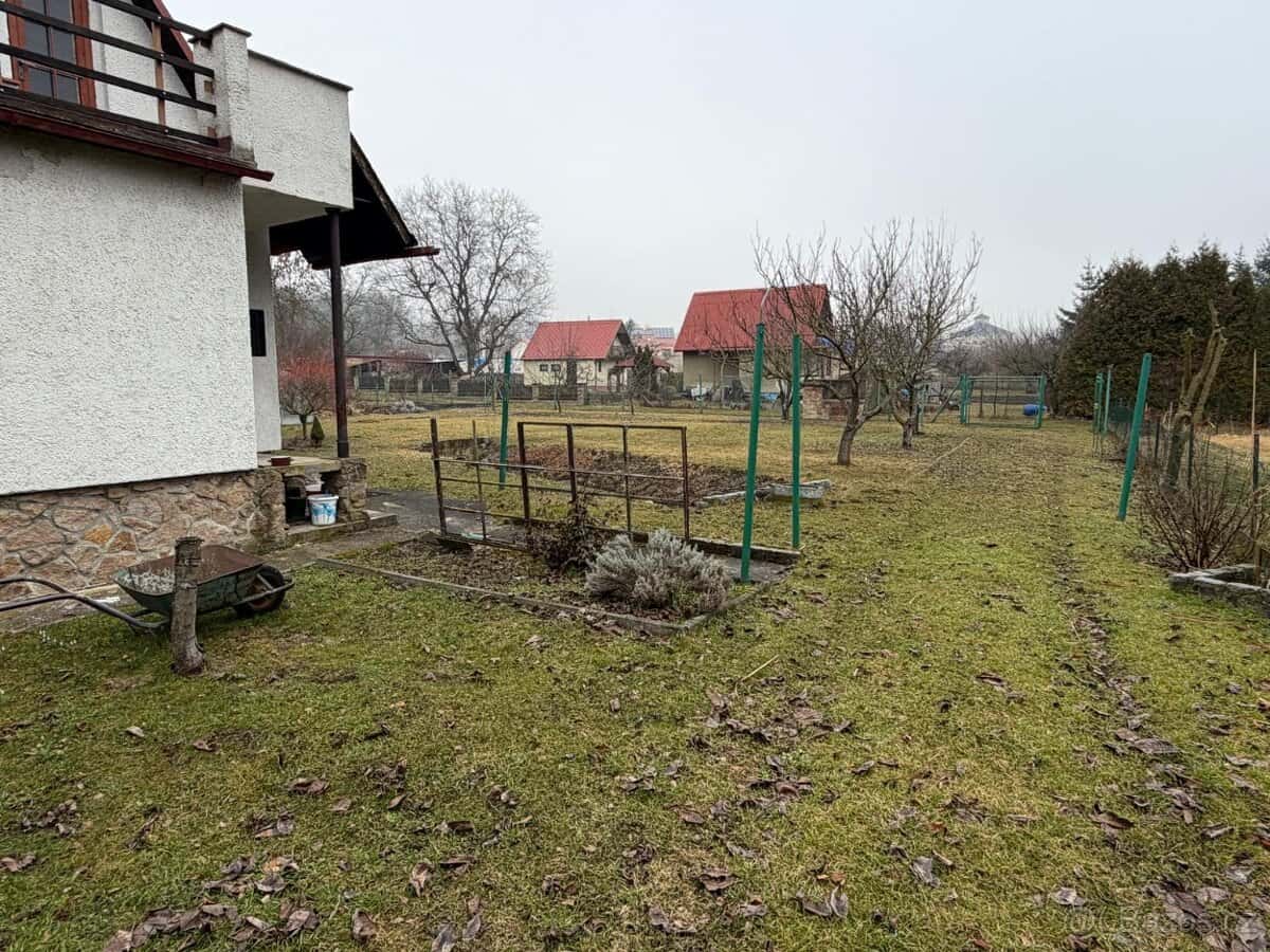 Chata, Třebívlice 9