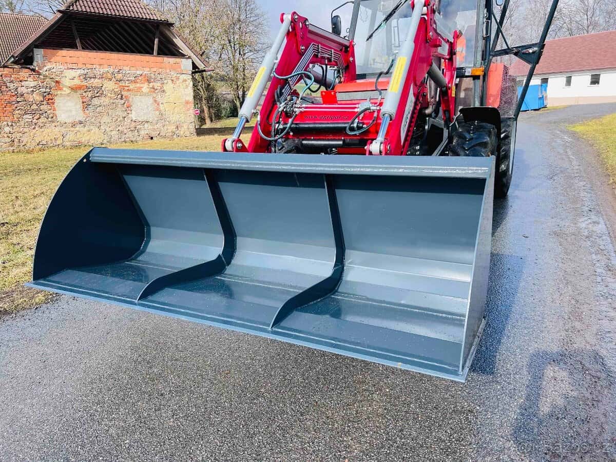 lopata velkoobjemová 2