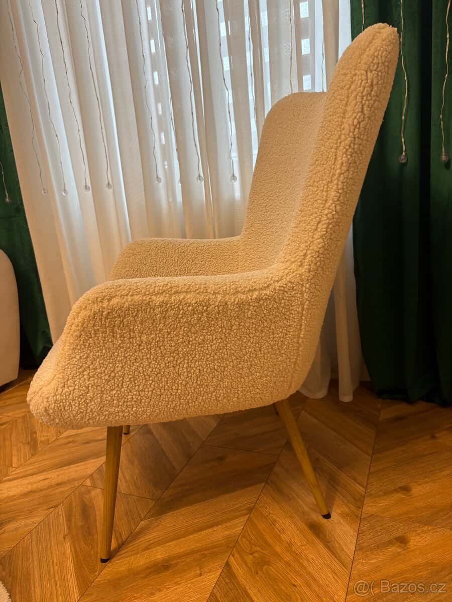 Křeslo 3