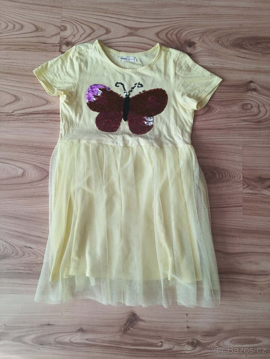 Dívčí šaty 7