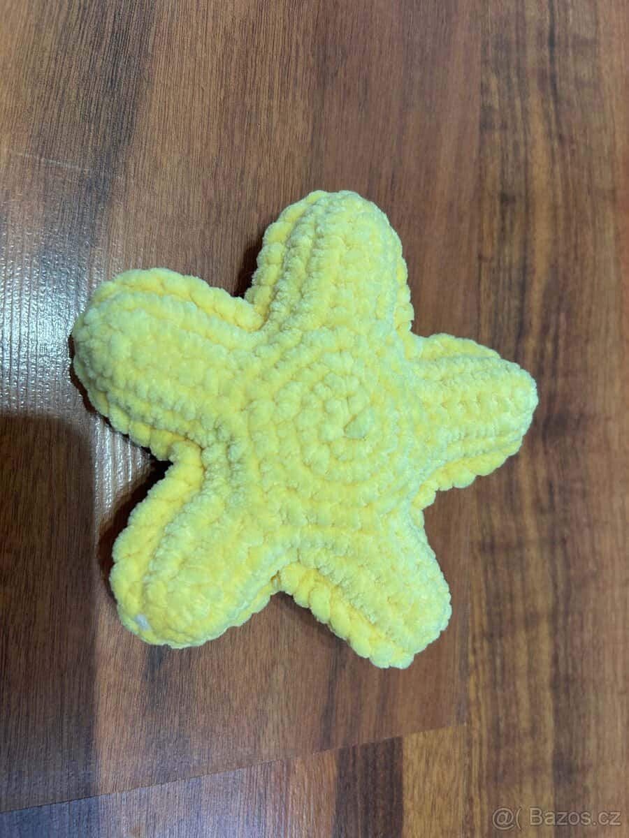 Háčkovananá hvězda 2