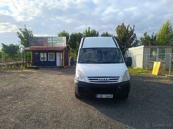 Dodávka k pronájmu – Iveco Daily L4H2