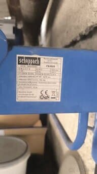 Řezačka na obklady