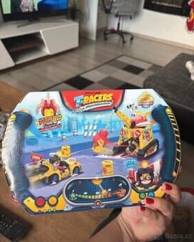 Nová sada aut T- Racers pro děti