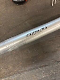 Rocky Mountain řidítka, šíře 565mm