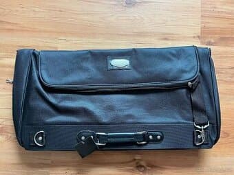 Taška - vak na oblek, obal na šaty. Nové