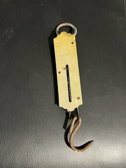 Stará váha, závěsná