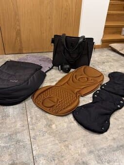 set doplňků ke kočárku EGG