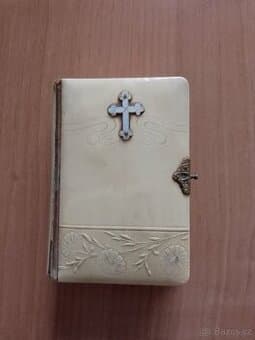 Starožitný zlatem zdobený kancionál