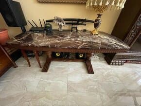 Prodám starožitný stůl mramor