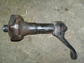 Sloupek řízení na těžkou nápravu