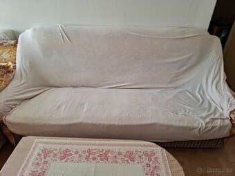 Sedačka málo používaná