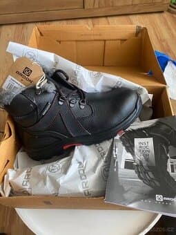 Zimní pracovní boty Ardon velikost 38 nově