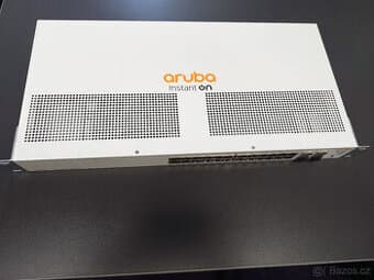 HPE Switch 24p Gigabit 4p SFP+ 1930 (JL682A)