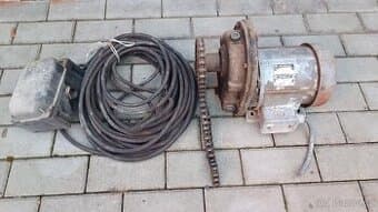 Elektomotor s převodovkou