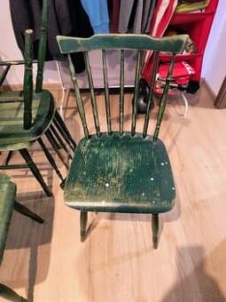 Dřevěné židle Ton k renovaci