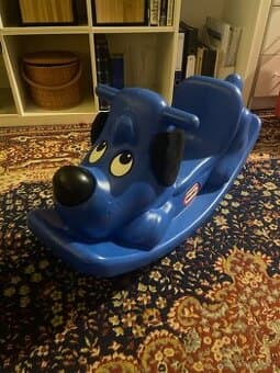 Houpací pes značky little tiket