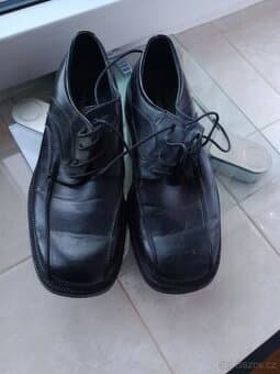 kozene boty k obleku