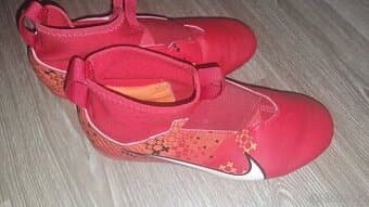 Kopačky Nike 36,5